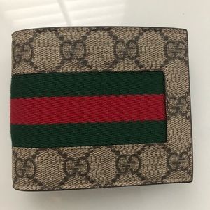 Gucci Men’s Wallet - Authentic (New - Never Used)